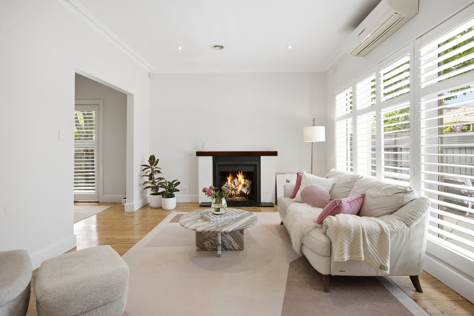 Gallery: 33 Hobart Street