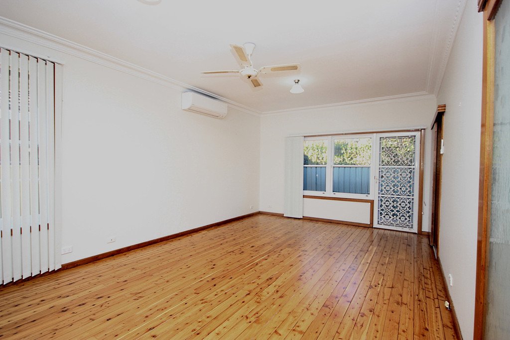 33 Horbury Street SANS SOUCI 1