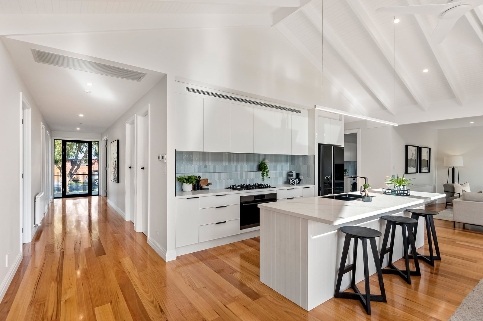 Gallery: 33 Ilma Grove