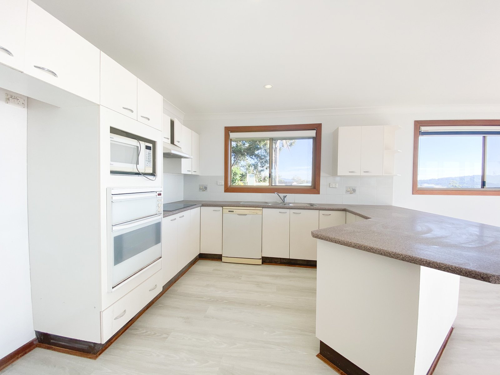 33 Irene Crescent SOLDIERS POINT 13