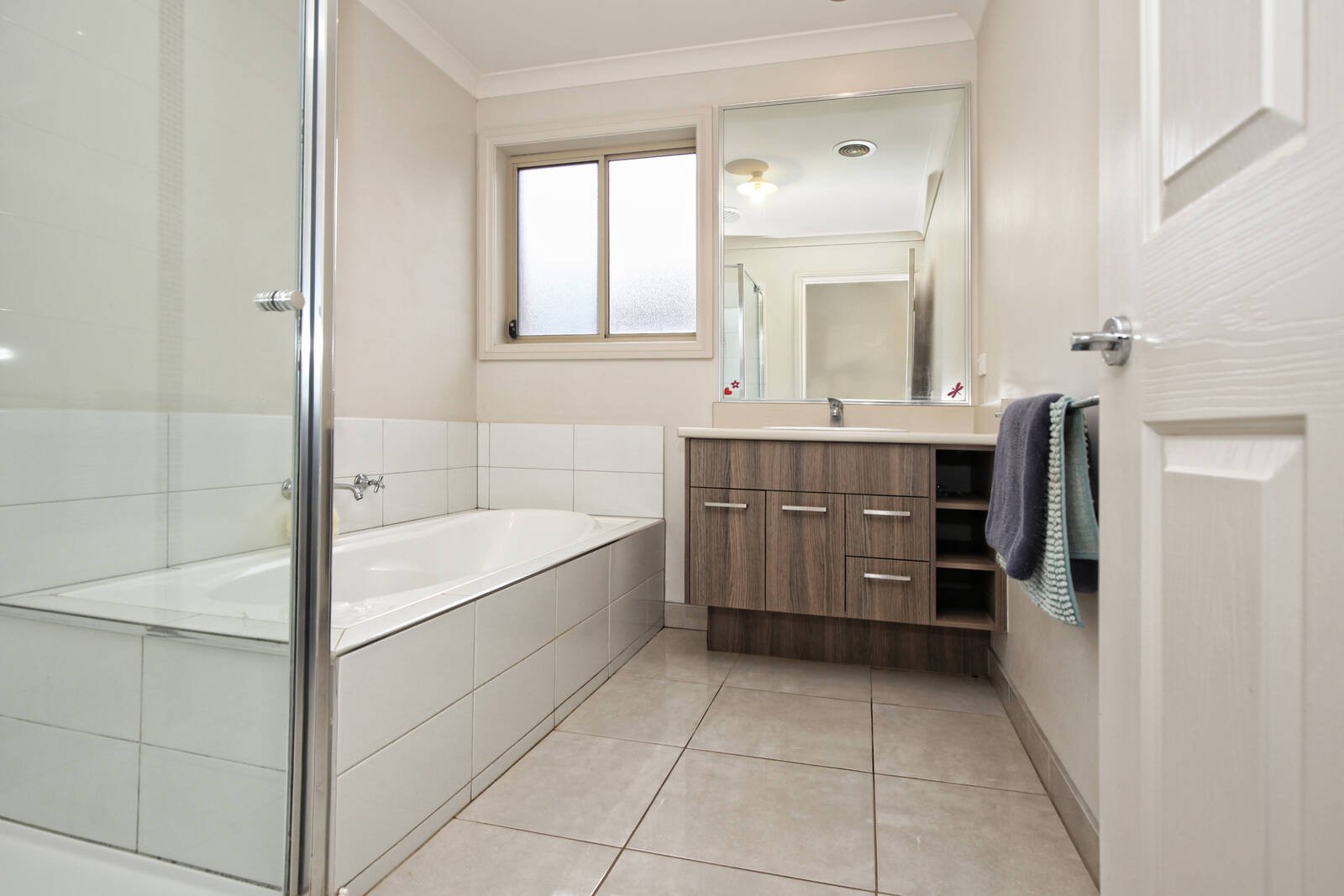 Real Estate and Property in 33 James Patrick Way, Lancefield, VIC