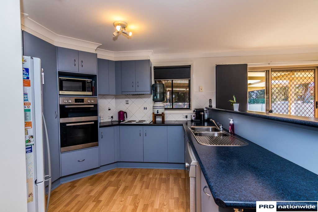 33 Janelle Street TAMWORTH 10