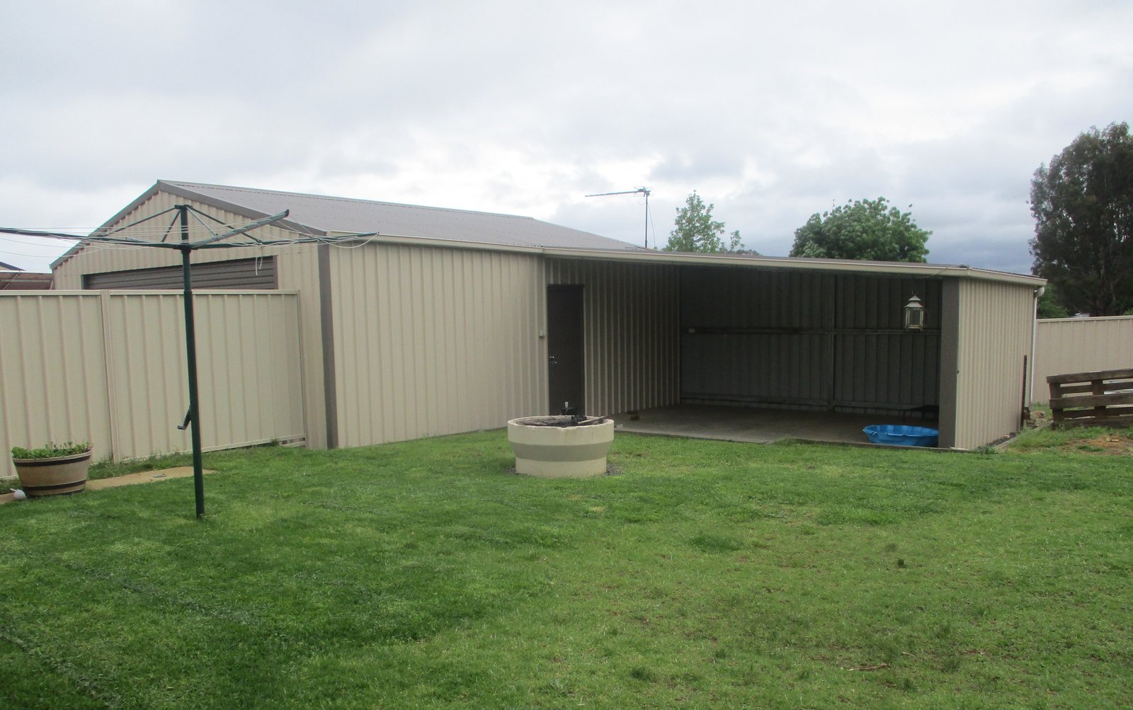 33 Jeffery Circuit TUMUT 11