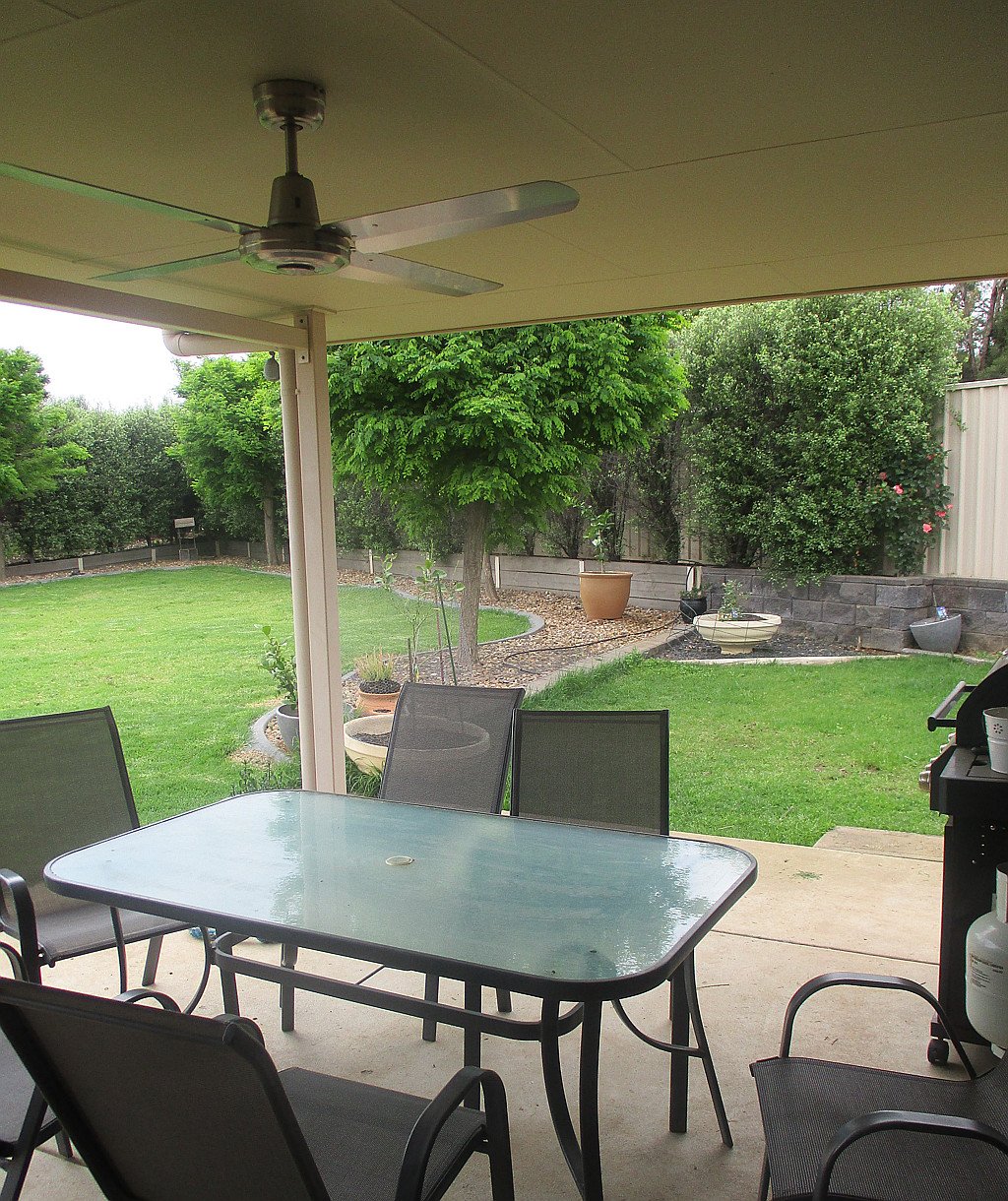 33 Jeffery Circuit TUMUT 12