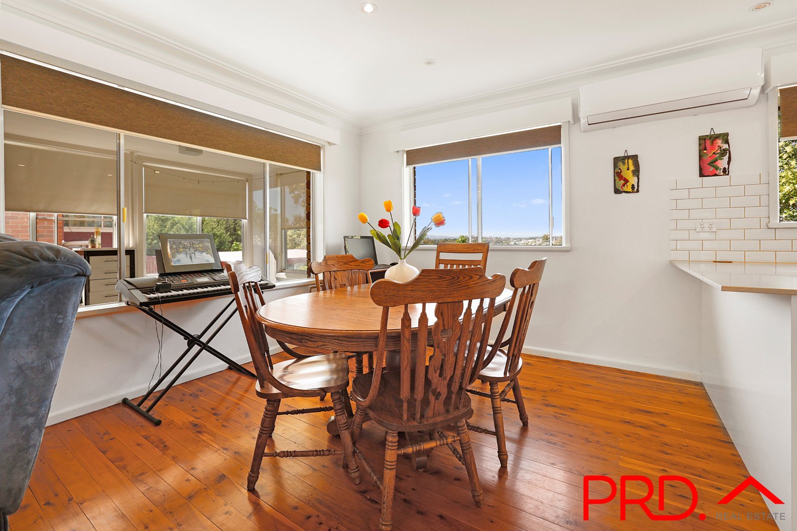 33 Johnston Street TAMWORTH 9