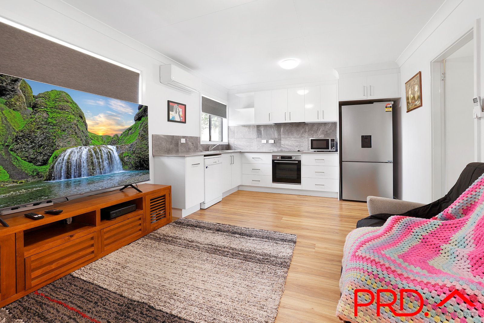 33 Johnston Street TAMWORTH 18