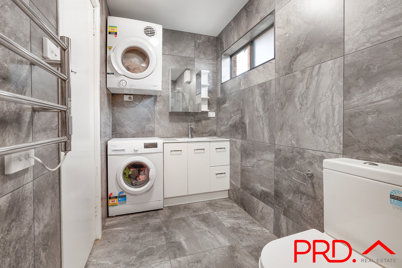 33 Johnston Street TAMWORTH 19