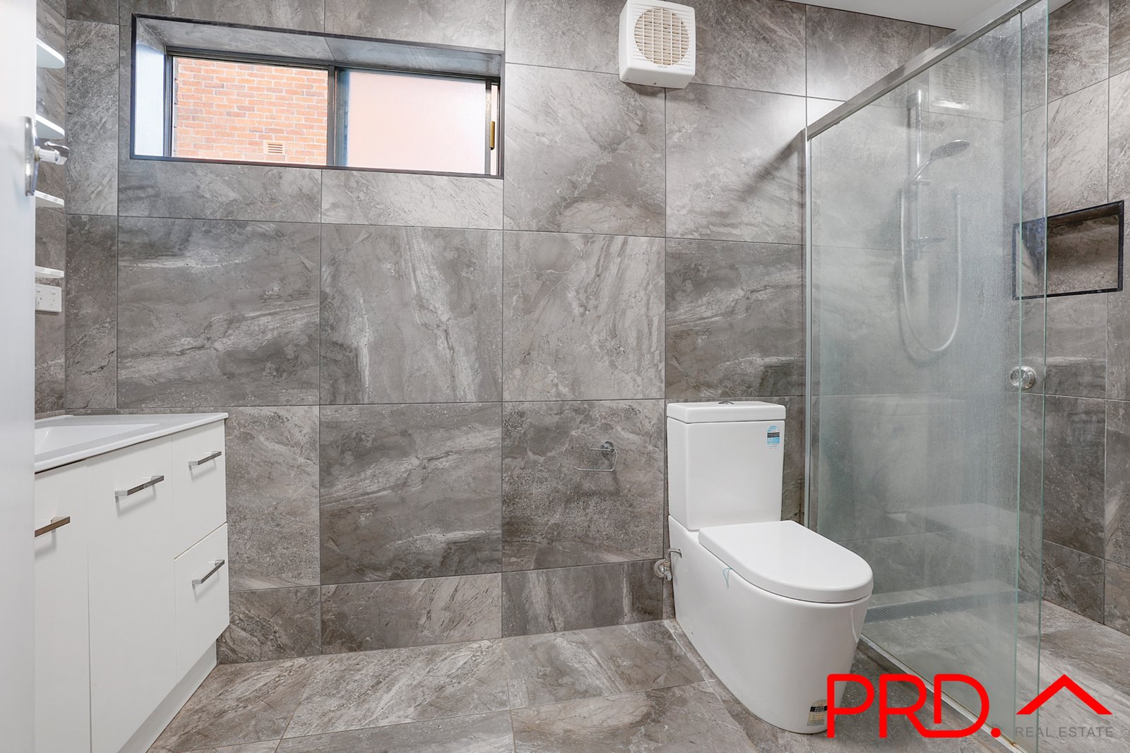 33 Johnston Street TAMWORTH 20