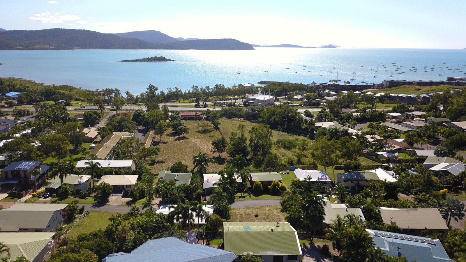 33 Jones Road CANNONVALE 1