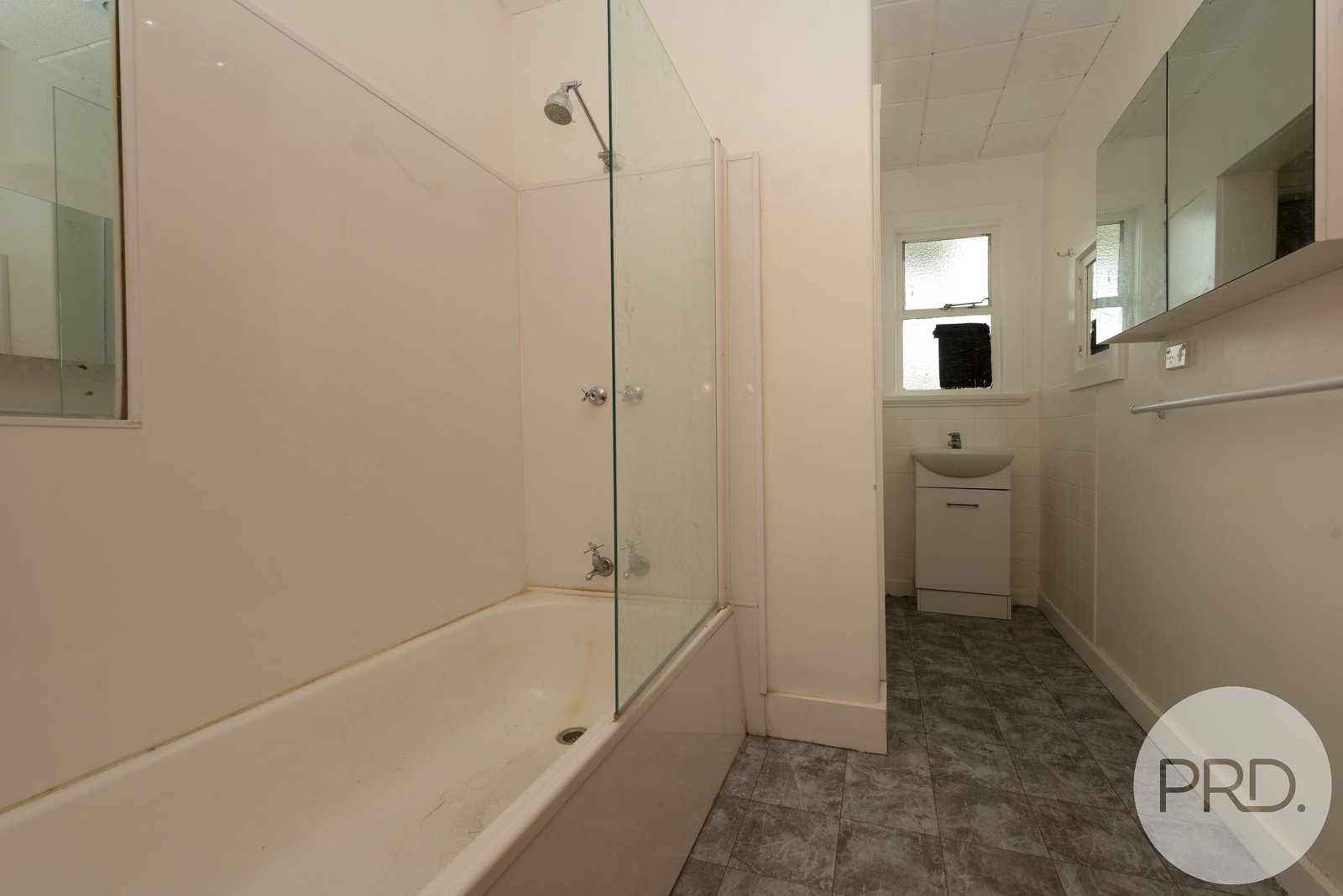 33 Jubilee Avenue BRIGHTON 9