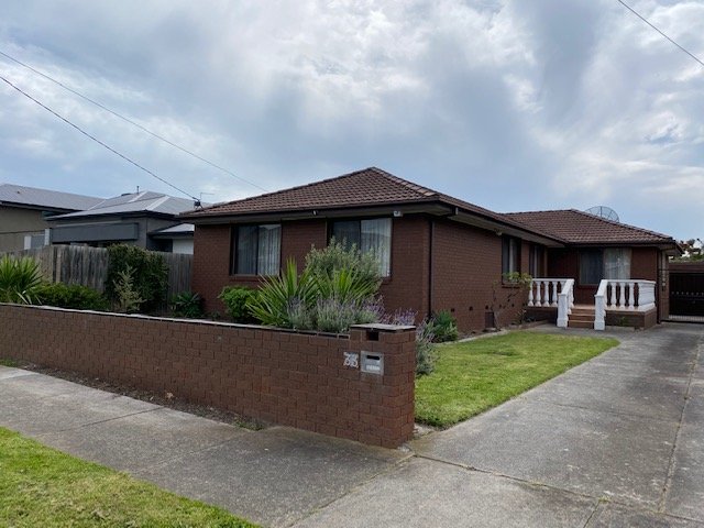 Gallery: 33 Keith Avenue