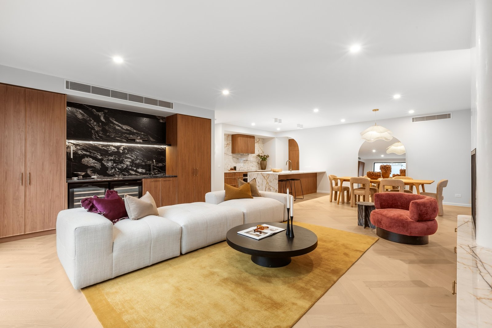 Gallery: 33 Kemp Avenue
