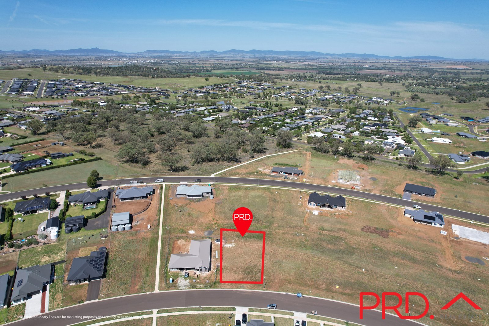 33 Kestral Street TAMWORTH 8