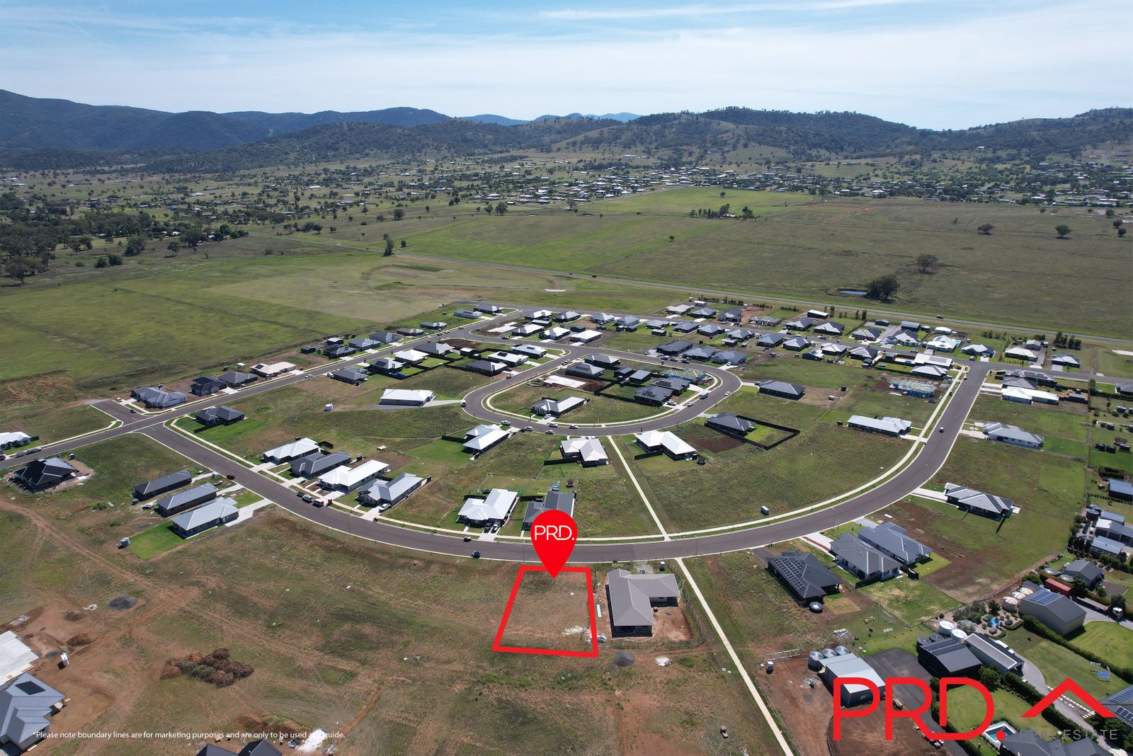 33 Kestral Street TAMWORTH 10