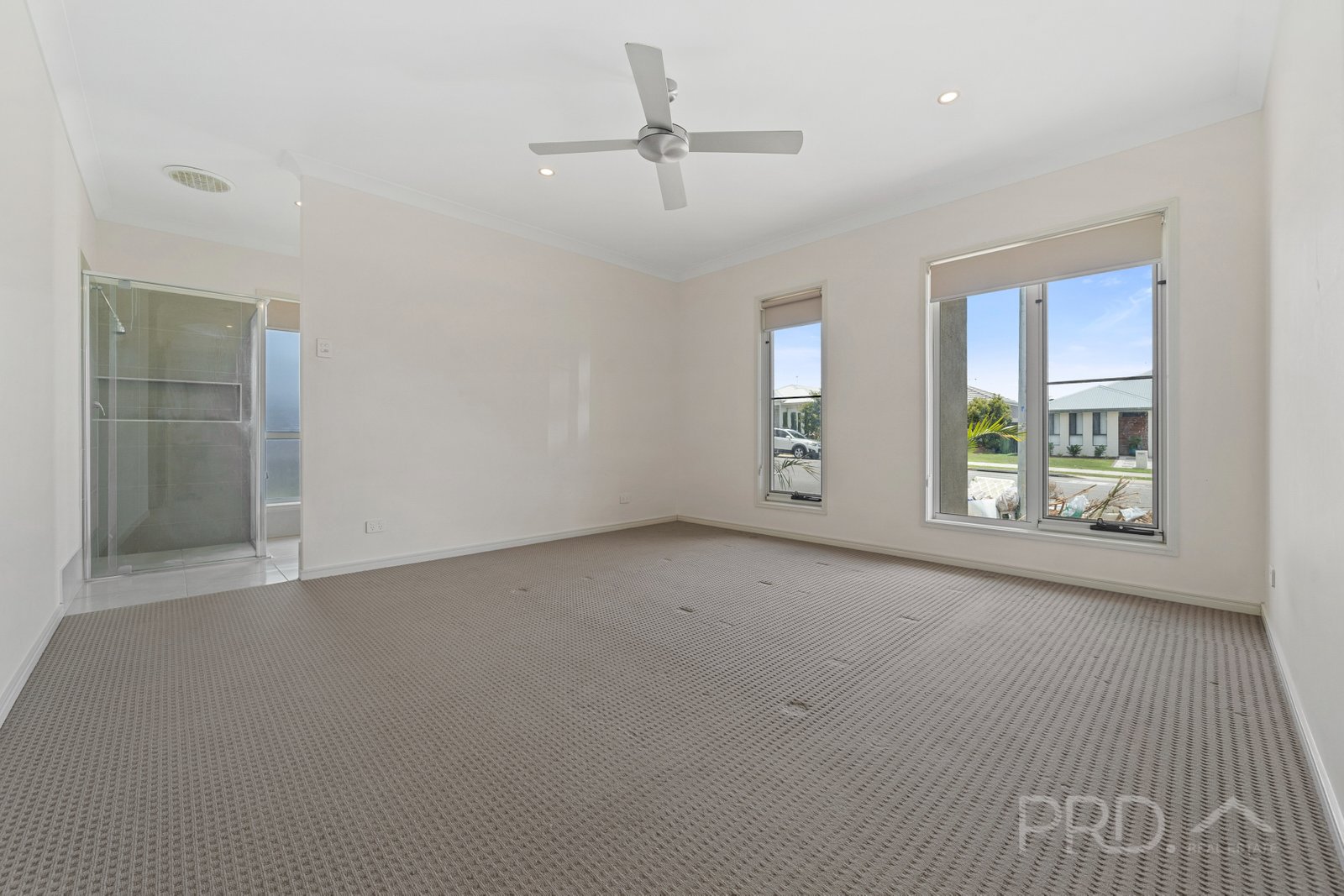 33 Killara Boulevard LOGAN RESERVE 4