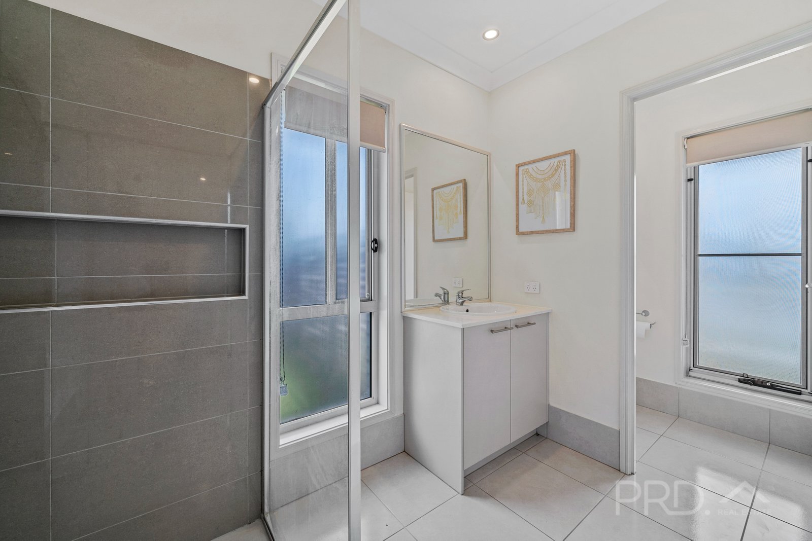 33 Killara Boulevard LOGAN RESERVE 5