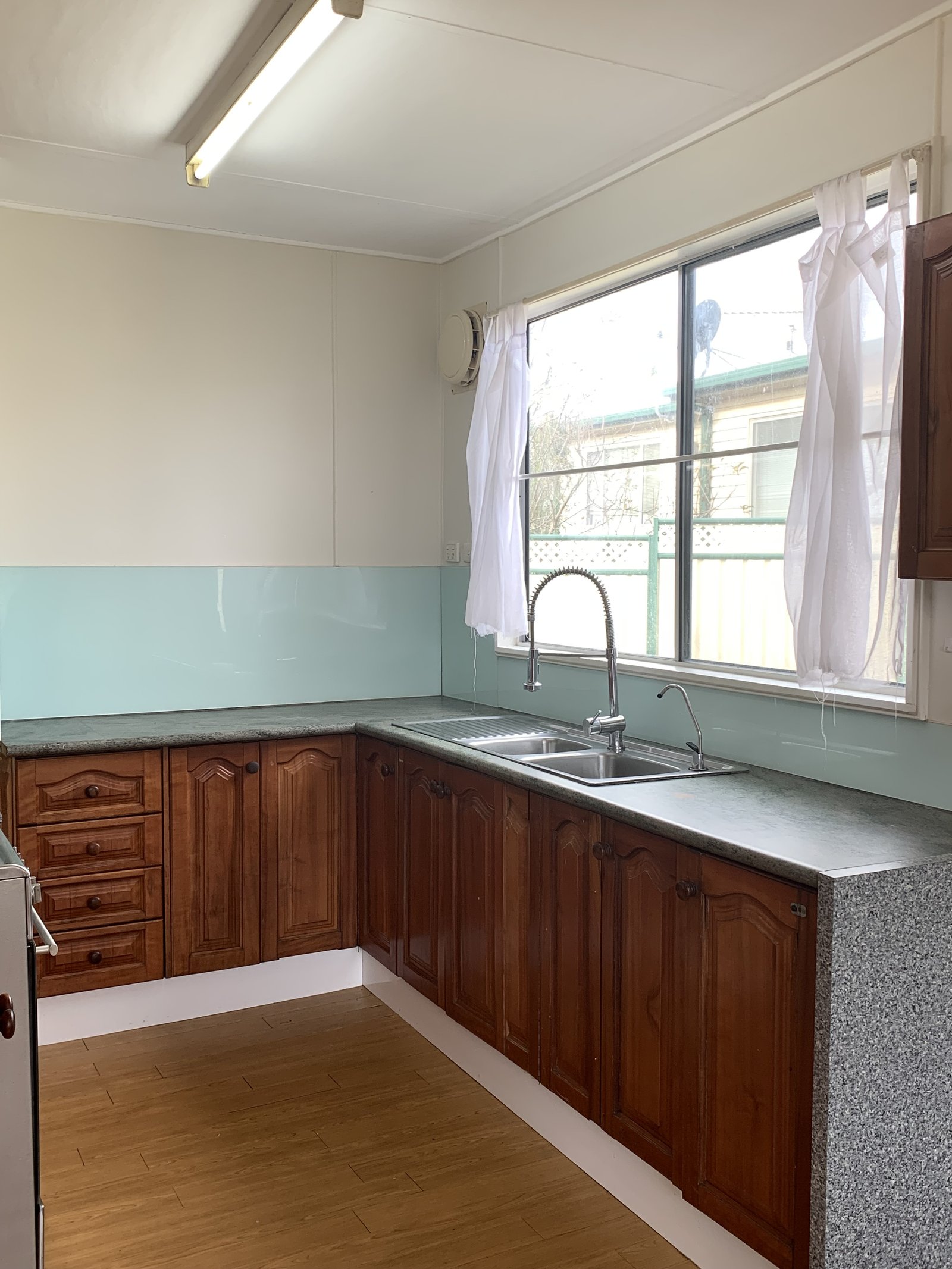 33 Kinred Street TUMUT 4