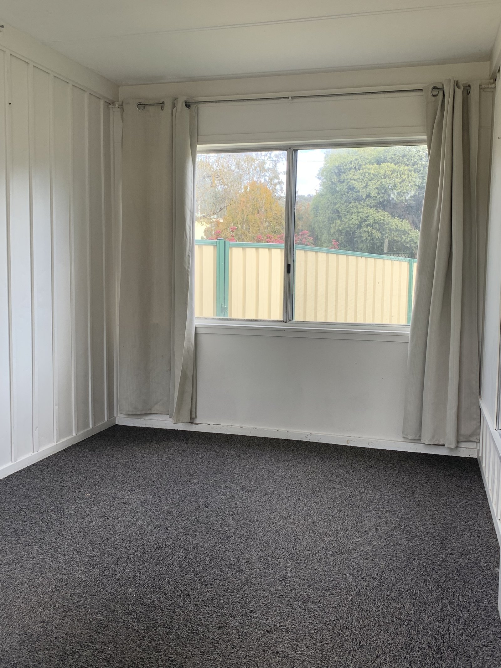 33 Kinred Street TUMUT 7