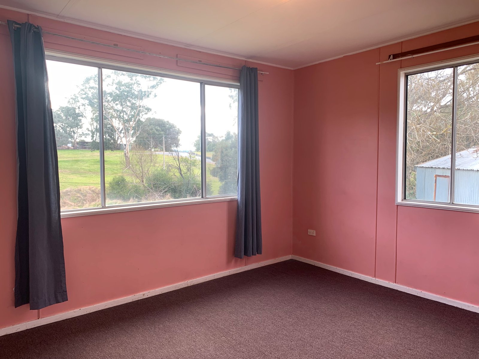 33 Kinred Street TUMUT 9