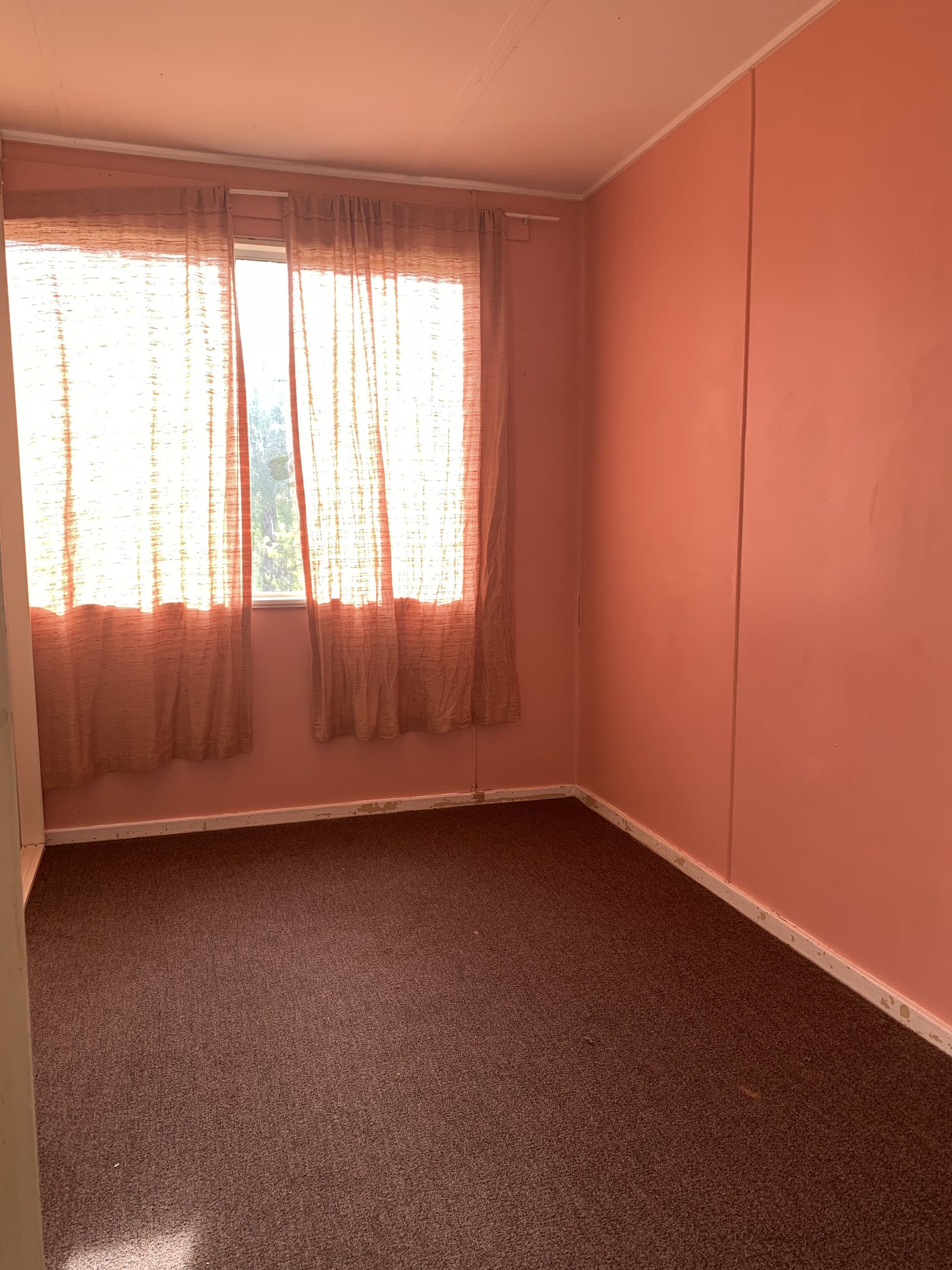 33 Kinred Street TUMUT 13