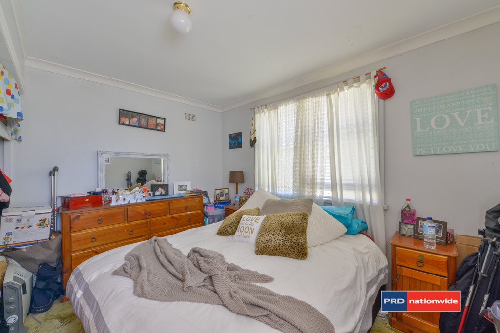 33 Kirkham Crescent TAMWORTH 7