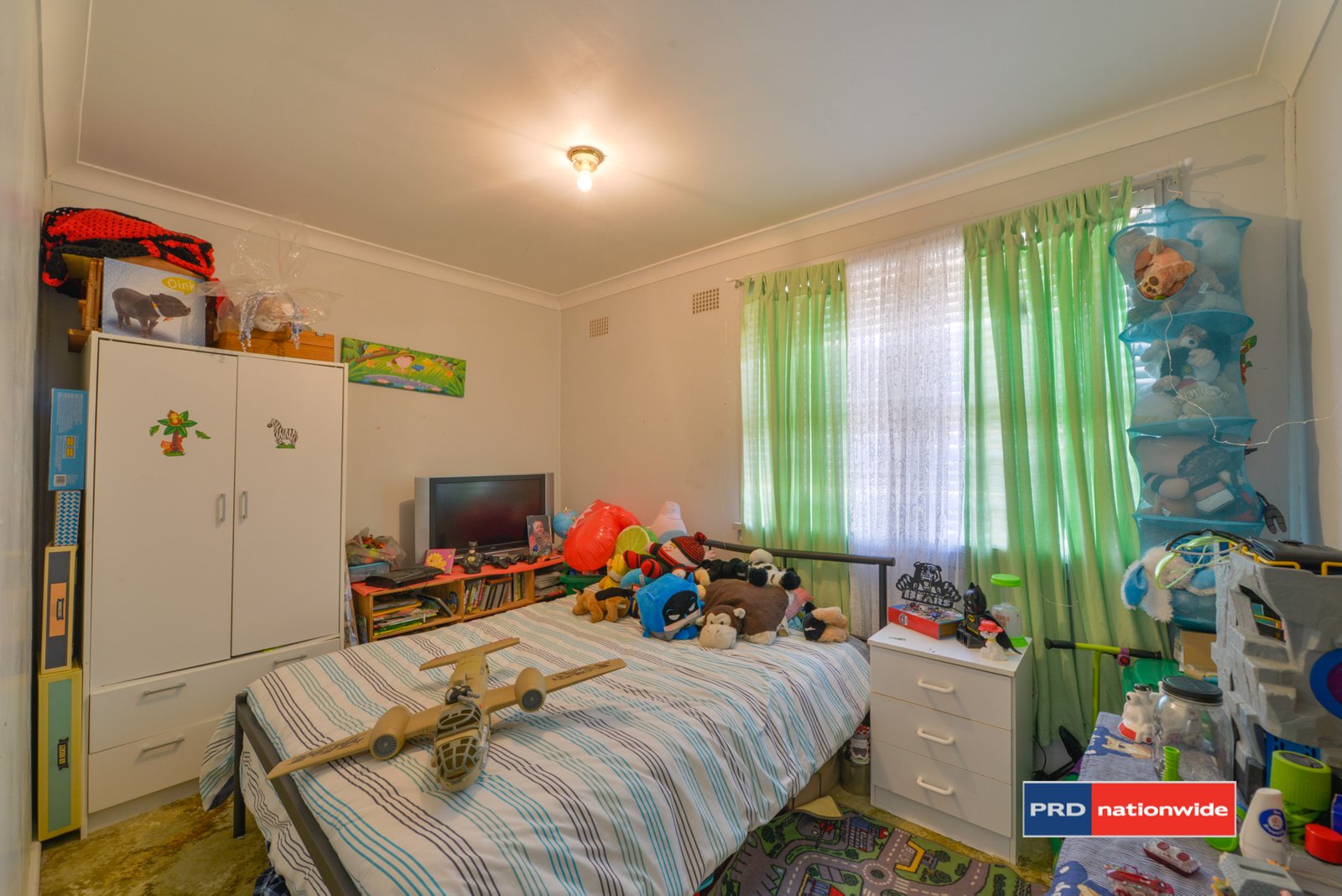 33 Kirkham Crescent TAMWORTH 8