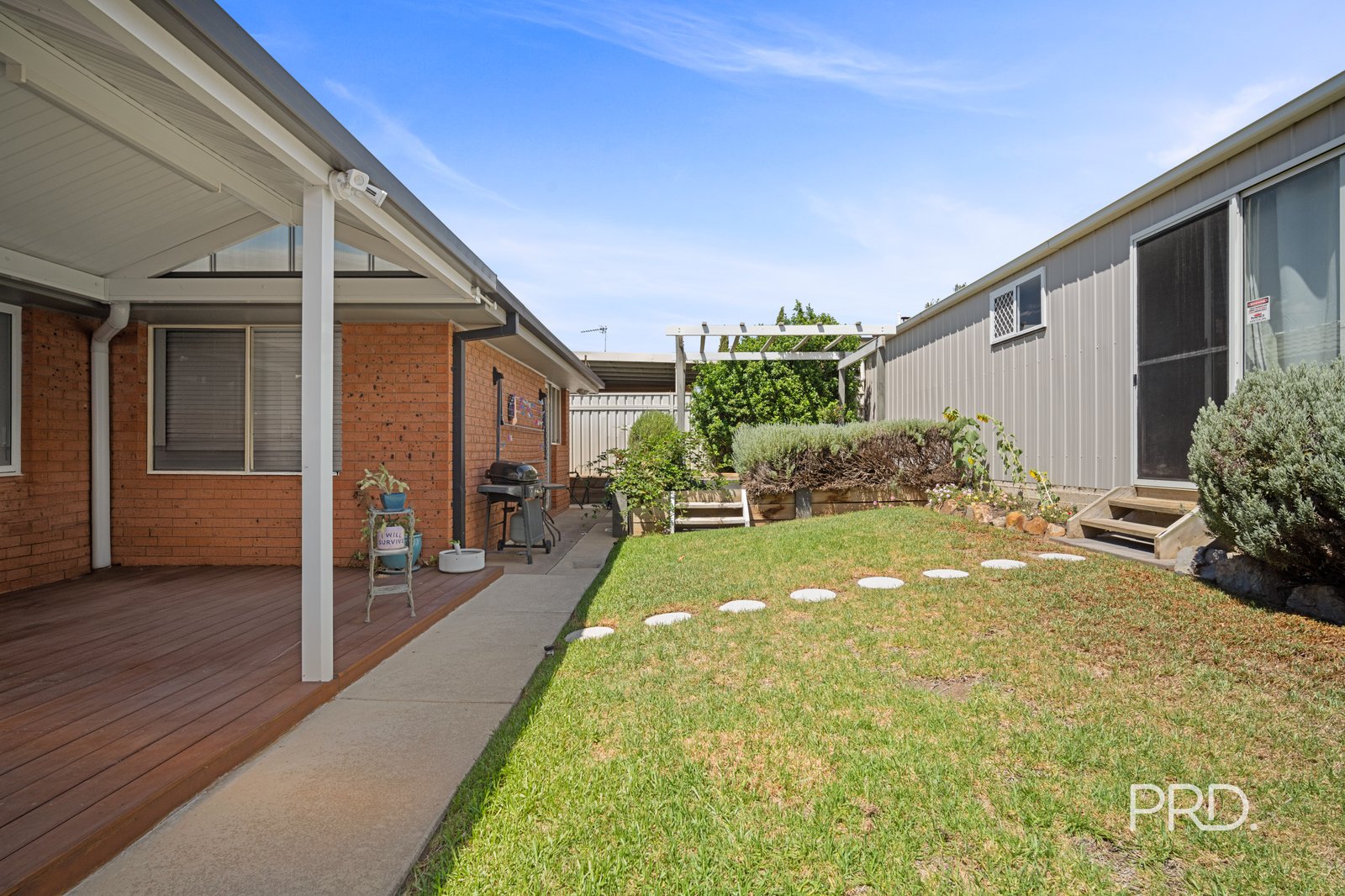 33 Kirrang Avenue GLENFIELD PARK 21