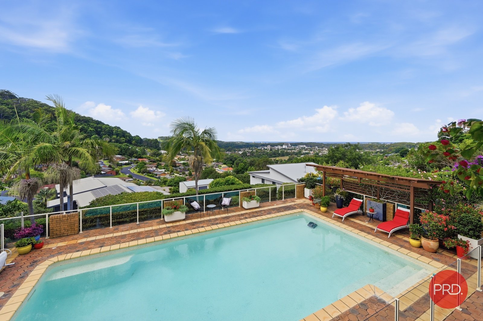 33 Kratz Drive COFFS HARBOUR 1