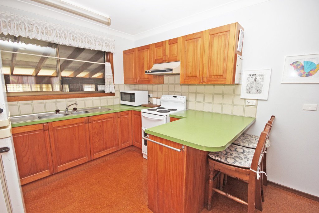 33 Lake Street LAURIETON 3