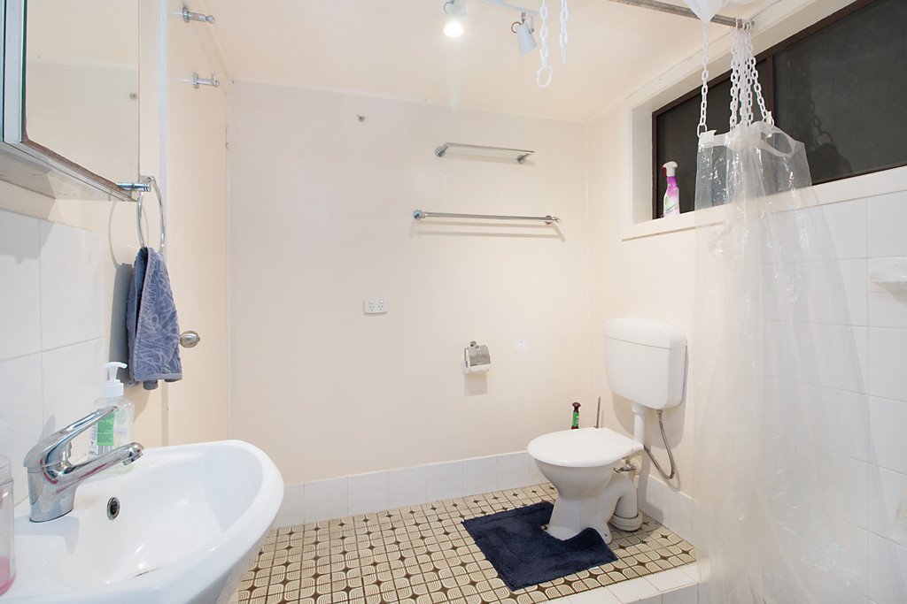 33 Lalina Avenue TWEED HEADS WEST 10