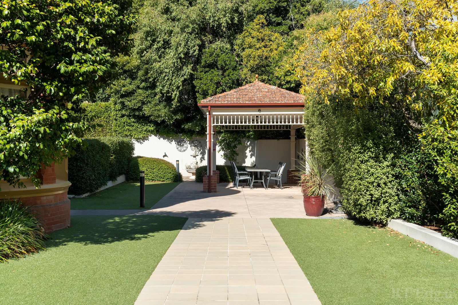 Real Estate and Property in 33 Lansell Road, Toorak, VIC