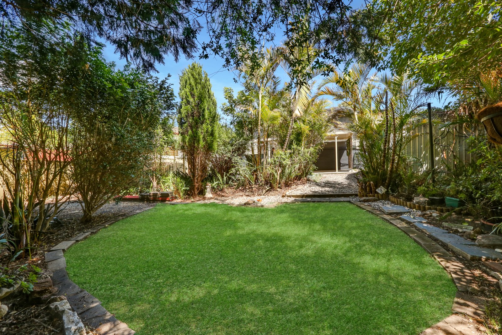 33 Laver Road DAPTO 9