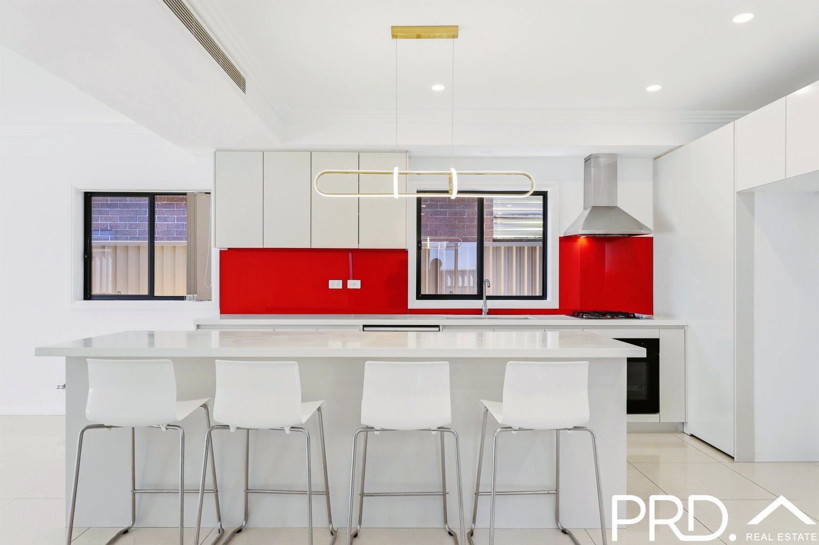 33 Lawler Street PANANIA 4