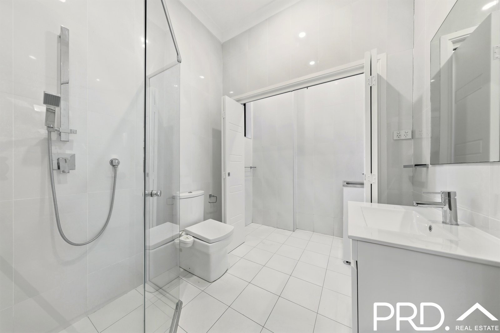 33 Lawler Street PANANIA 8