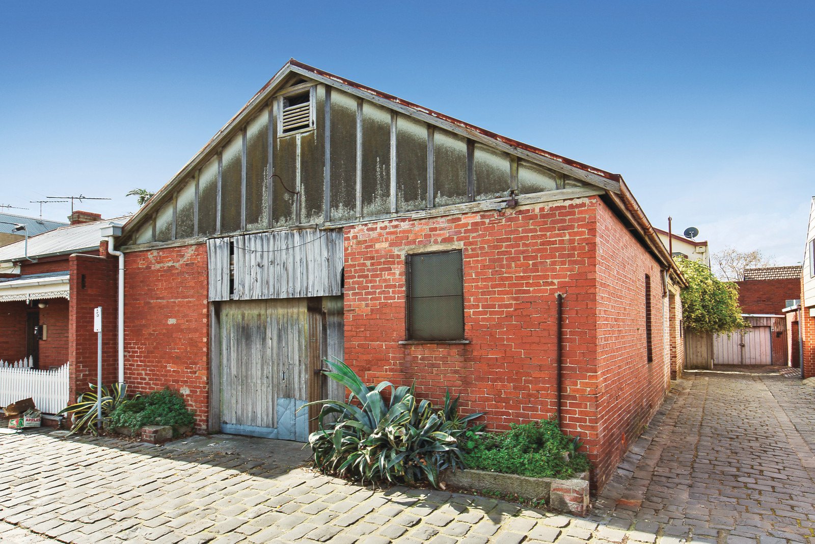 33 Little Page Street, Albert Park, VIC