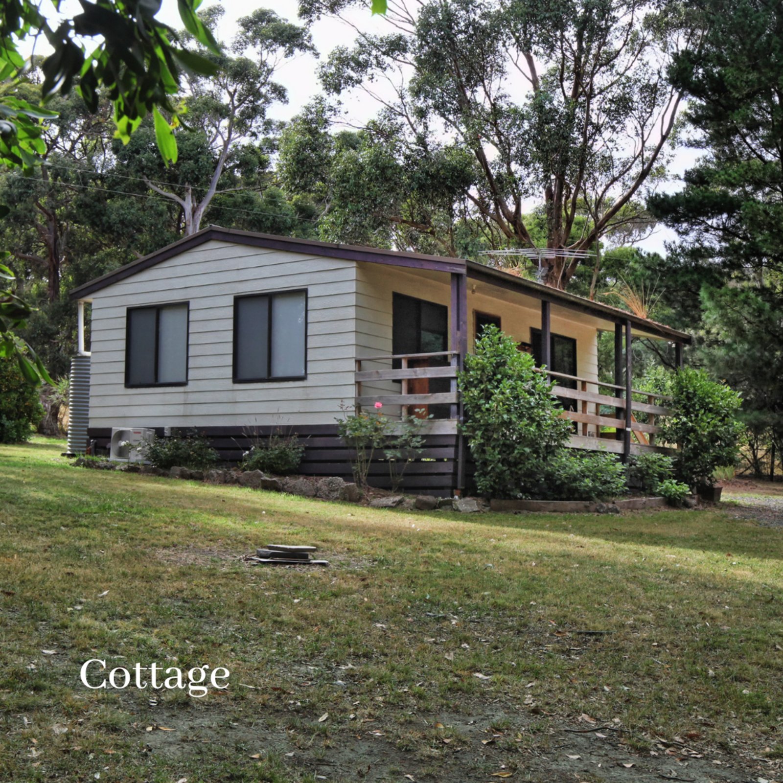 Real Estate and Property in 33 Lowry Drive, Woodend, VIC