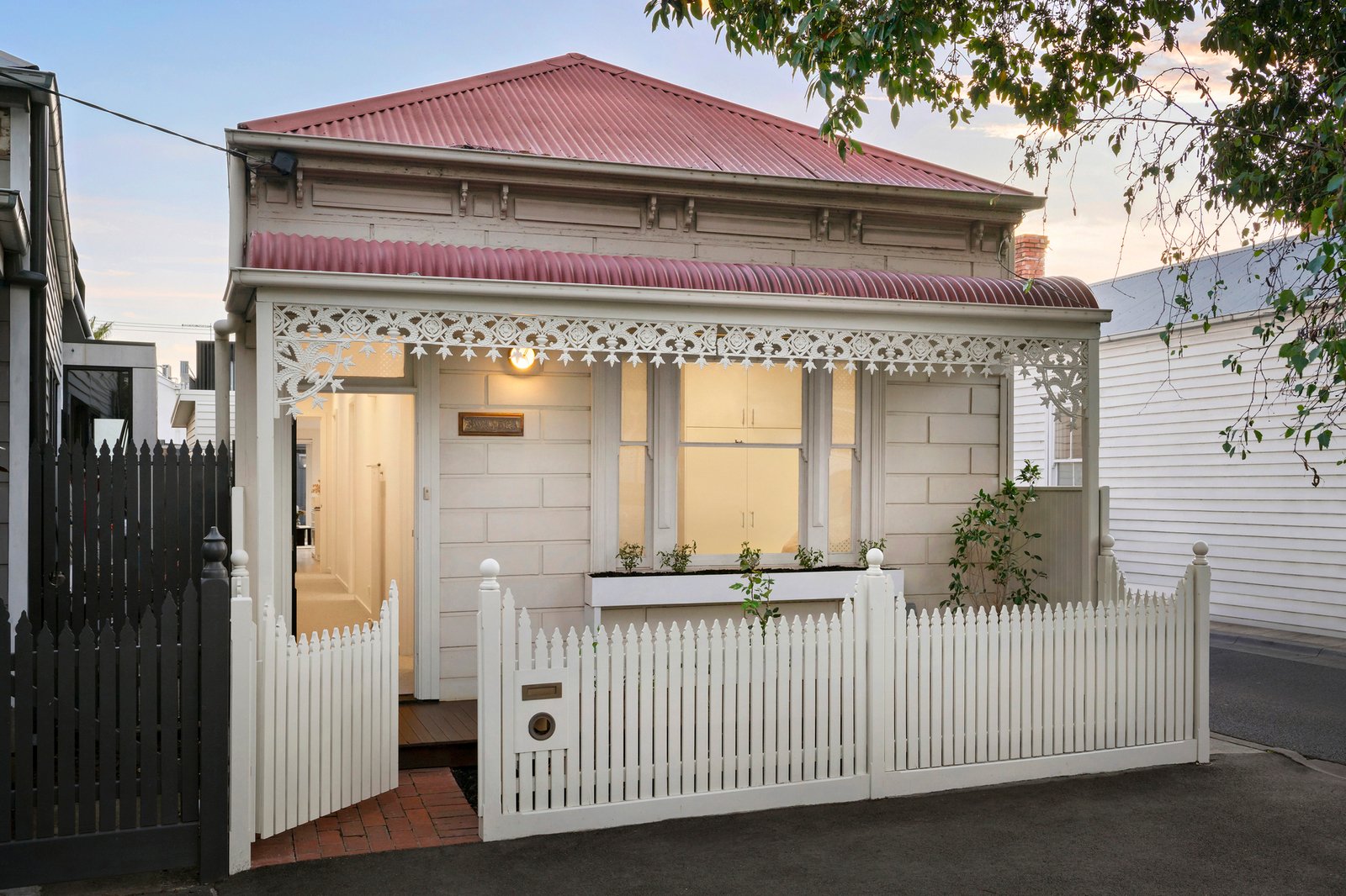 33 Lyell Street, South Melbourne, 3205