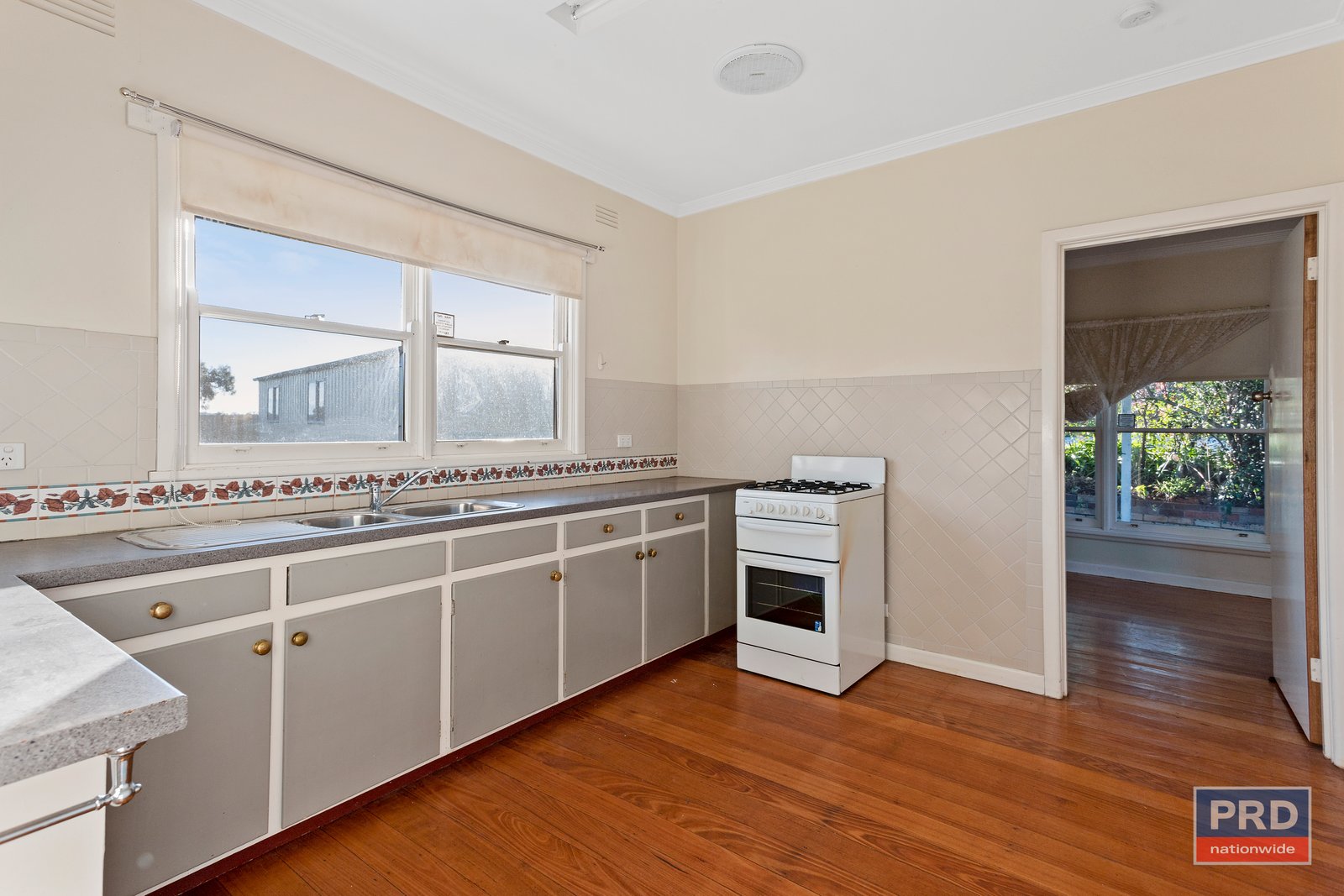 33 Mafeking Street South KENNINGTON 4