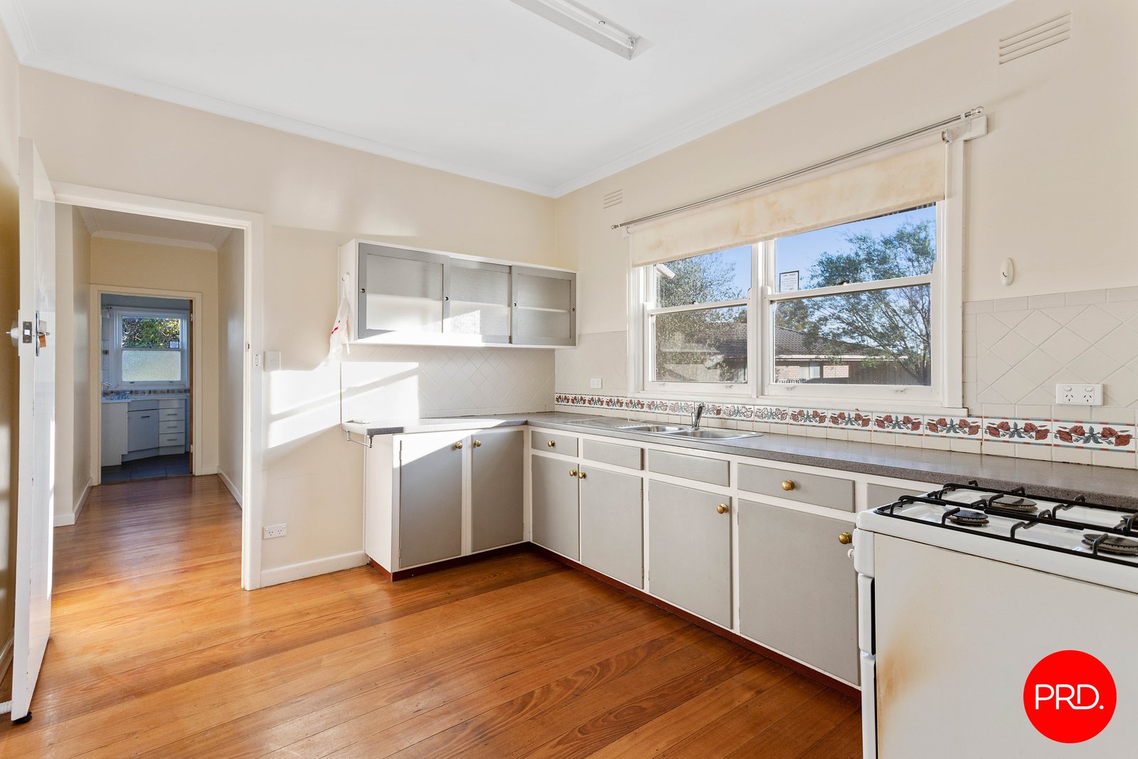 33 Mafeking Street South KENNINGTON 4
