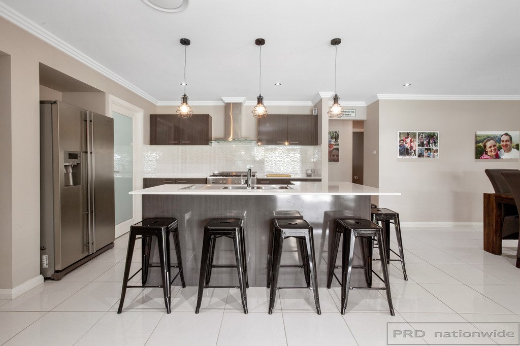 33 Magnetic Drive ASHTONFIELD 8