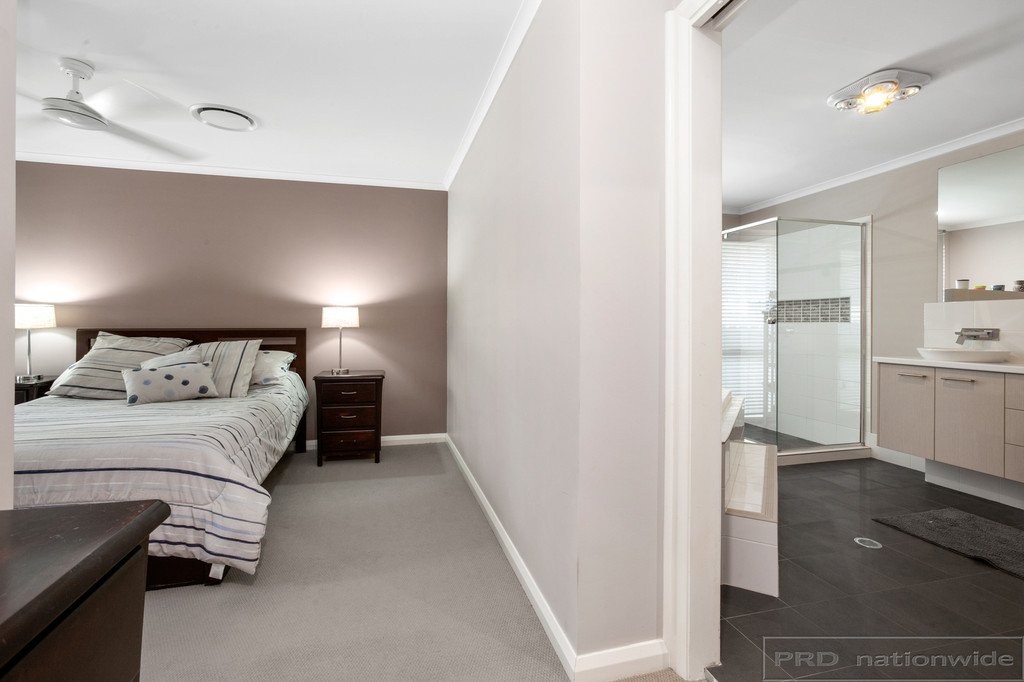 33 Magnetic Drive ASHTONFIELD 22