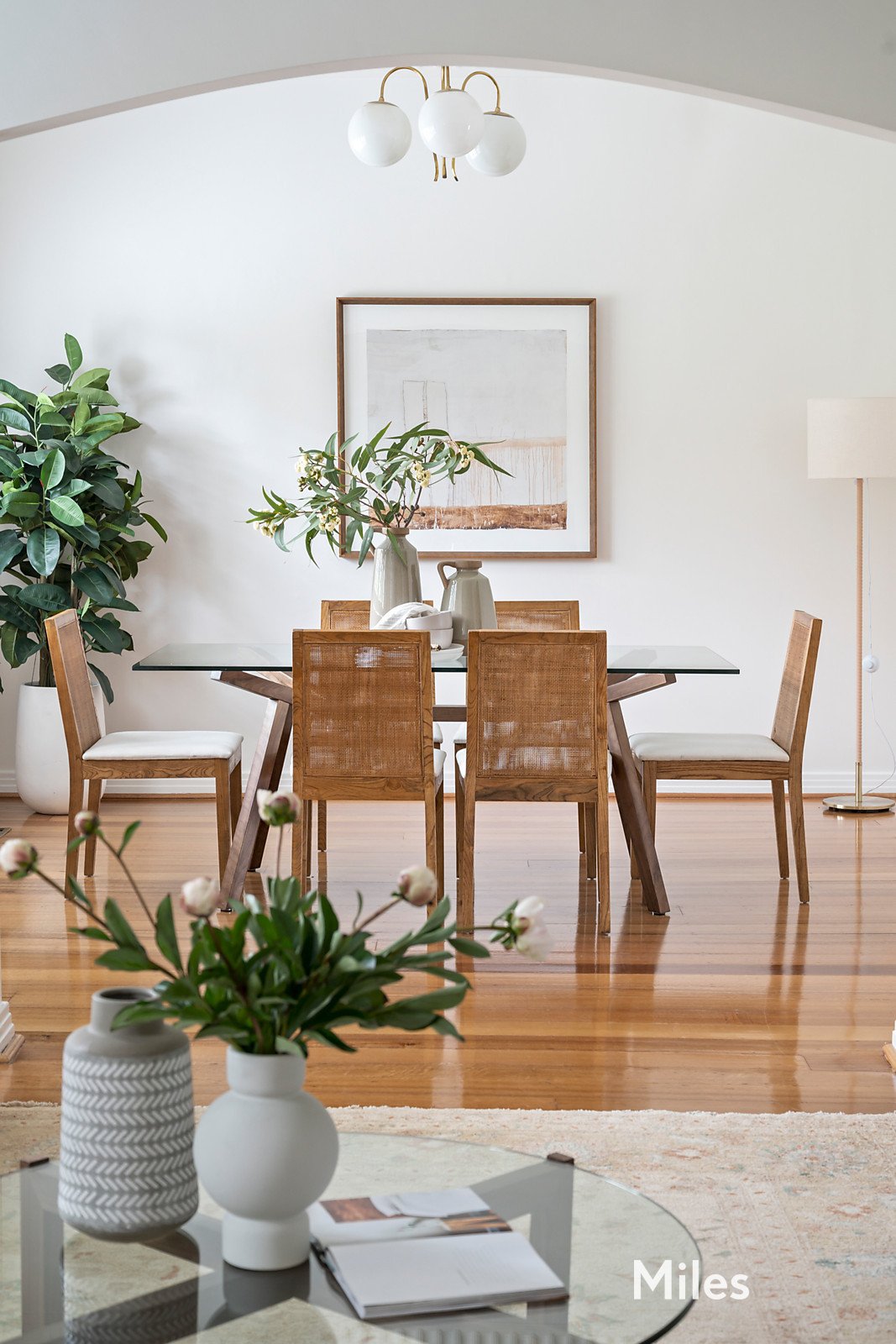 33 Magnolia Road, Ivanhoe 4 bed, 2 bath House for Sale