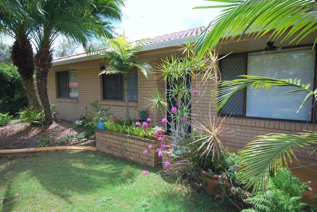 33 Mainsail Street CURRUMBIN WATERS 3