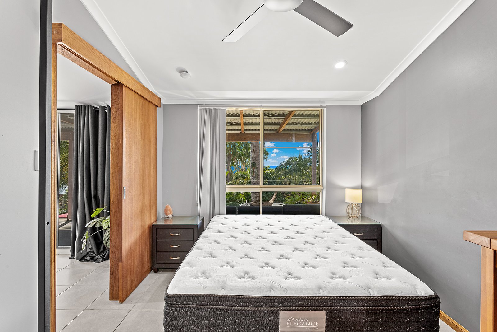 33 Manooka Drive CANNONVALE 7