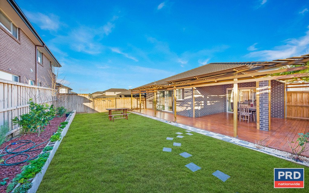 33 Mcfarlane Road EDMONDSON PARK 9