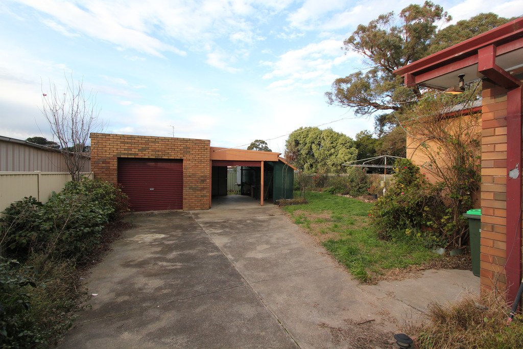 33 McNulty Drive WENDOUREE 10