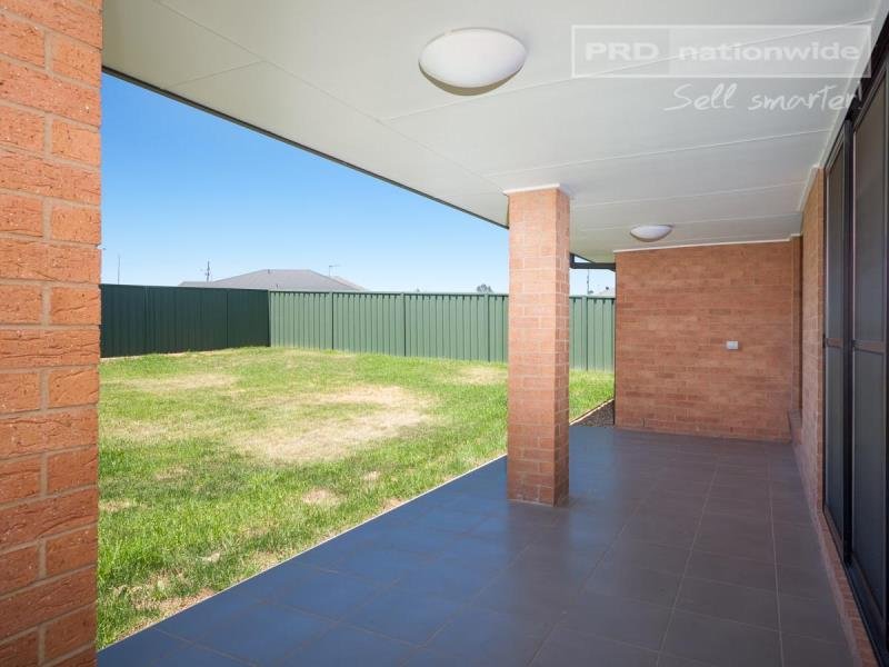 33 Melaleuca Drive FOREST HILL 7