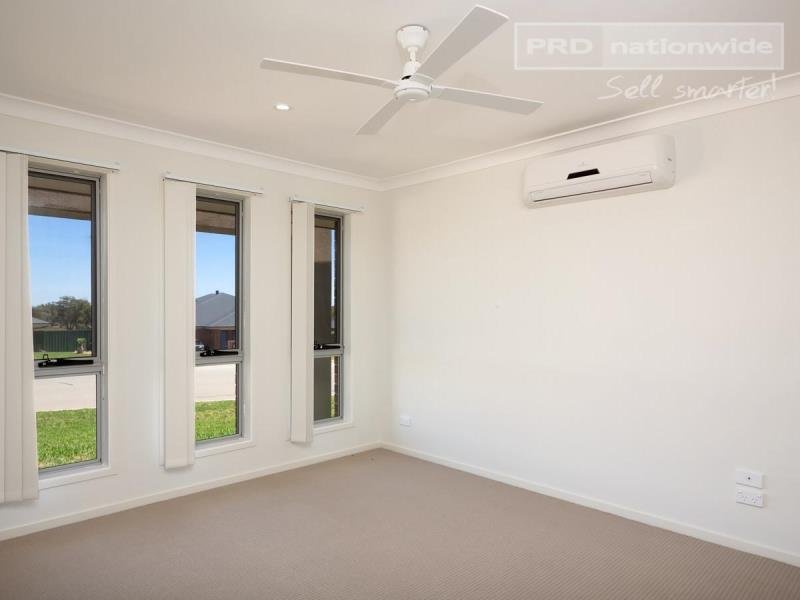 33 Melaleuca Drive FOREST HILL 8