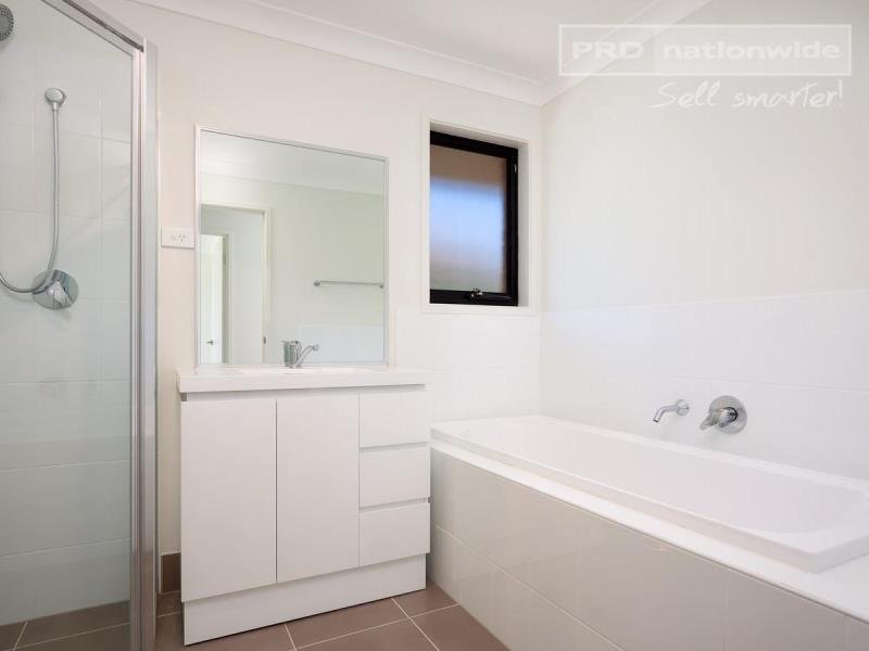 33 Melaleuca Drive FOREST HILL 3