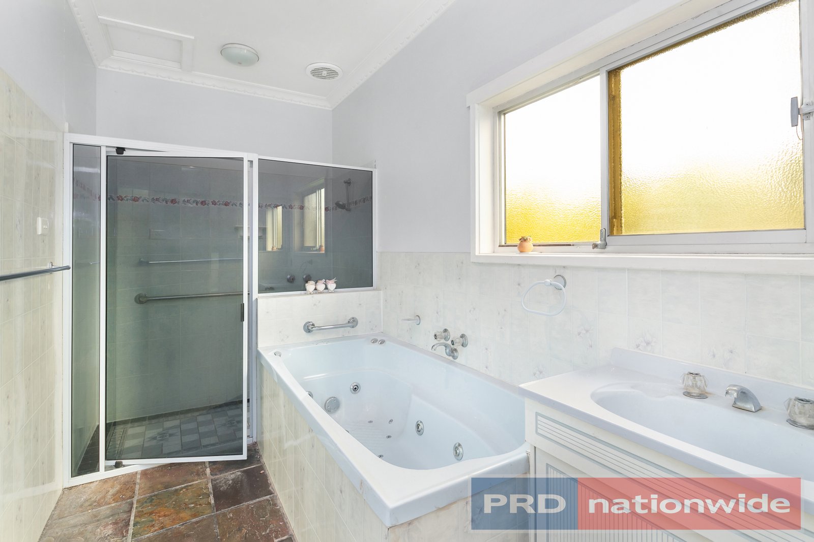 33 Melbourne Road CRESWICK 9